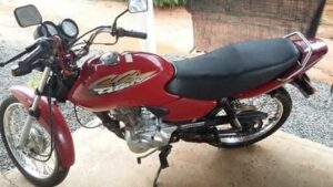 Moto é tomada em assalto